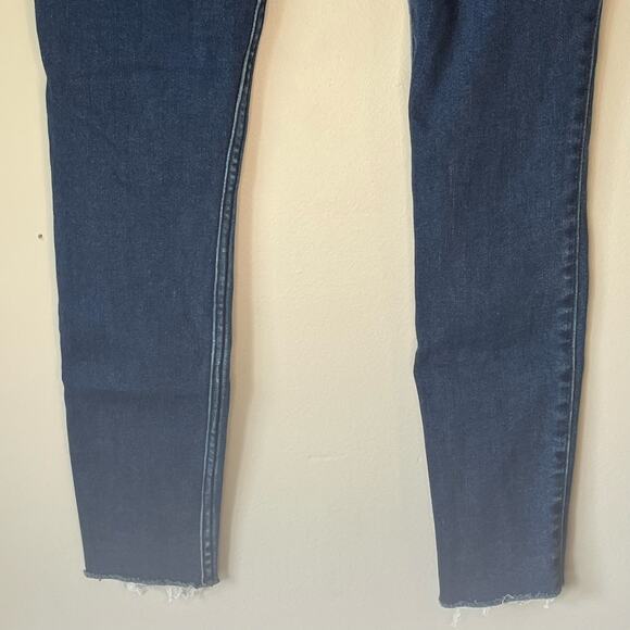 Abercrombie & Fitch Dark Wash High Rise The Jean Legging Size 27 / 4S - Picture 11 of 12